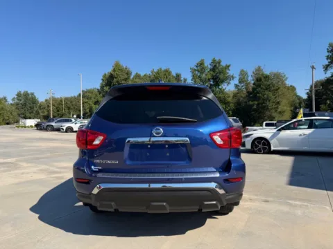 More photos of 2020 NISSAN PATHFINDER S at Carolina Auto Finance, NC
