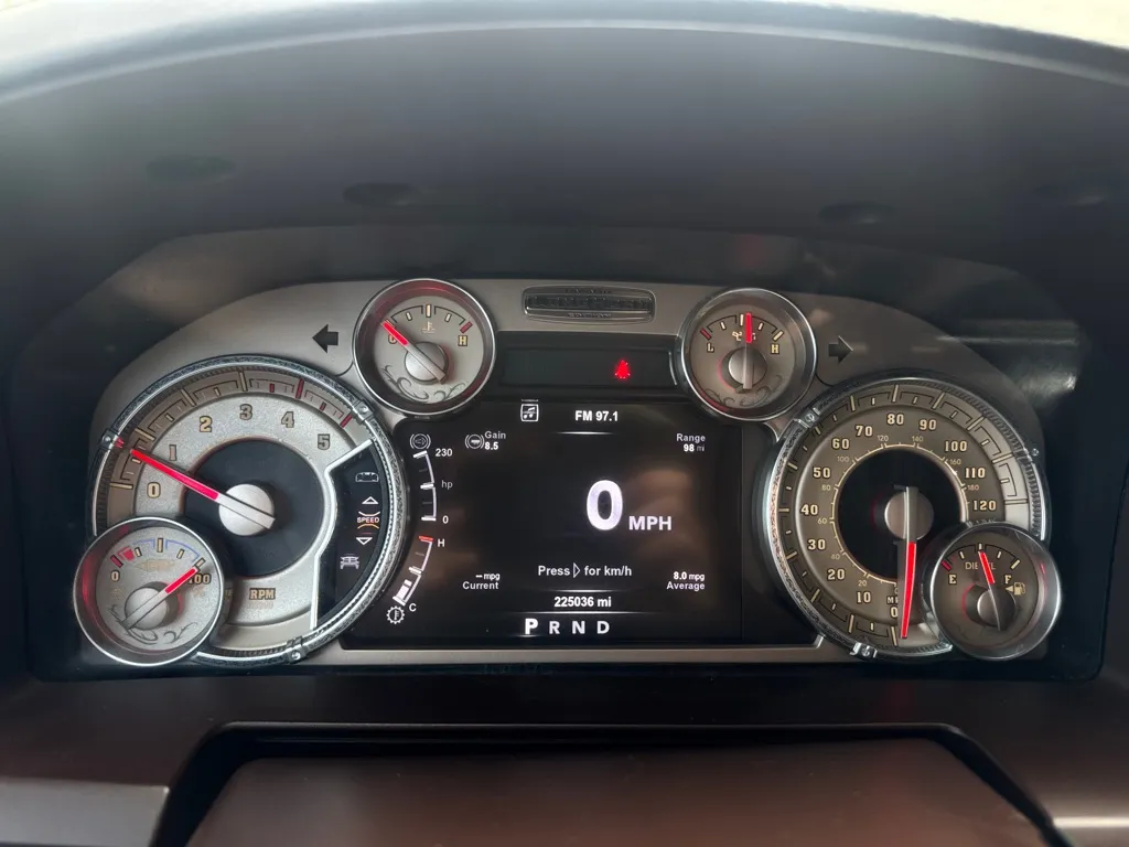 2017 RAM Ram 3500 Pickup Laramie Longhorn - Photo 16