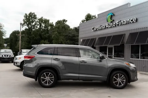 Photos of 2017 TOYOTA HIGHLANDER XLE for sale in Forest City, NC at Carolina Auto Finance