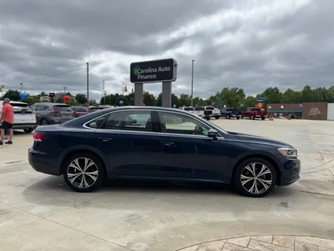 More photos of 2021 VOLKSWAGEN PASSAT SE at Carolina Auto Finance, NC