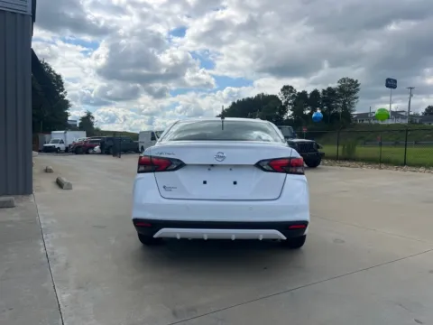 More photos of 2022 NISSAN VERSA S at Carolina Auto Finance, NC