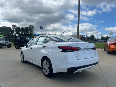 More photos of 2022 NISSAN VERSA S at Carolina Auto Finance, NC