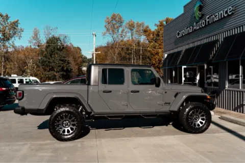 More photos of 2021 JEEP GLADIATOR SPORT at Carolina Auto Finance, NC
