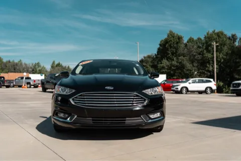 More photos of 2018 FORD FUSION SE HYBRID at Carolina Auto Finance, NC