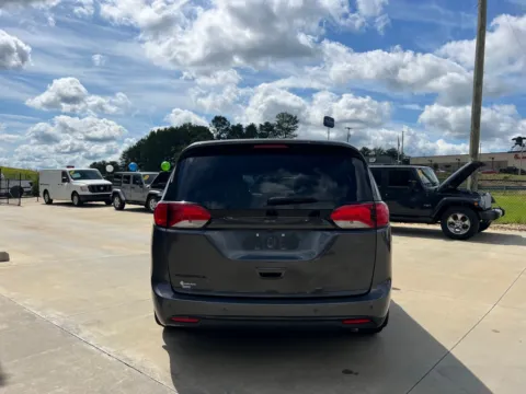 More photos of 2019 CHRYSLER PACIFICA TOURING PLUS at Carolina Auto Finance, NC