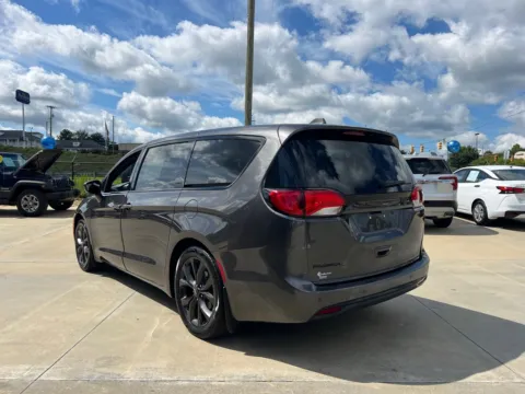 More photos of 2019 CHRYSLER PACIFICA TOURING PLUS at Carolina Auto Finance, NC