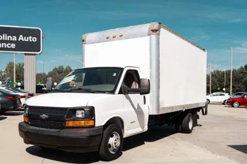 White 2017 CHEVROLET EXPRESS G4500 for sale in Forest City, NC