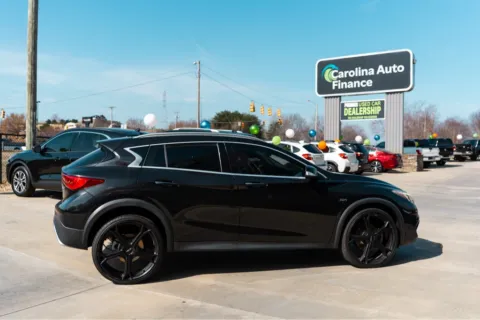 More photos of 2019 INFINITI QX30 LUXE at Carolina Auto Finance, NC