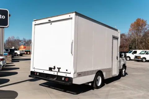 Another view of 2021 FORD ECONOLINE E450 SUPER DUTY CUTAWAY VAN for sale in Forest City, NC at Carolina Auto Finance