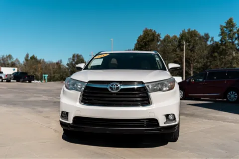 Photos of 2015 TOYOTA HIGHLANDER LIMITED for sale in Forest City, NC at Carolina Auto Finance