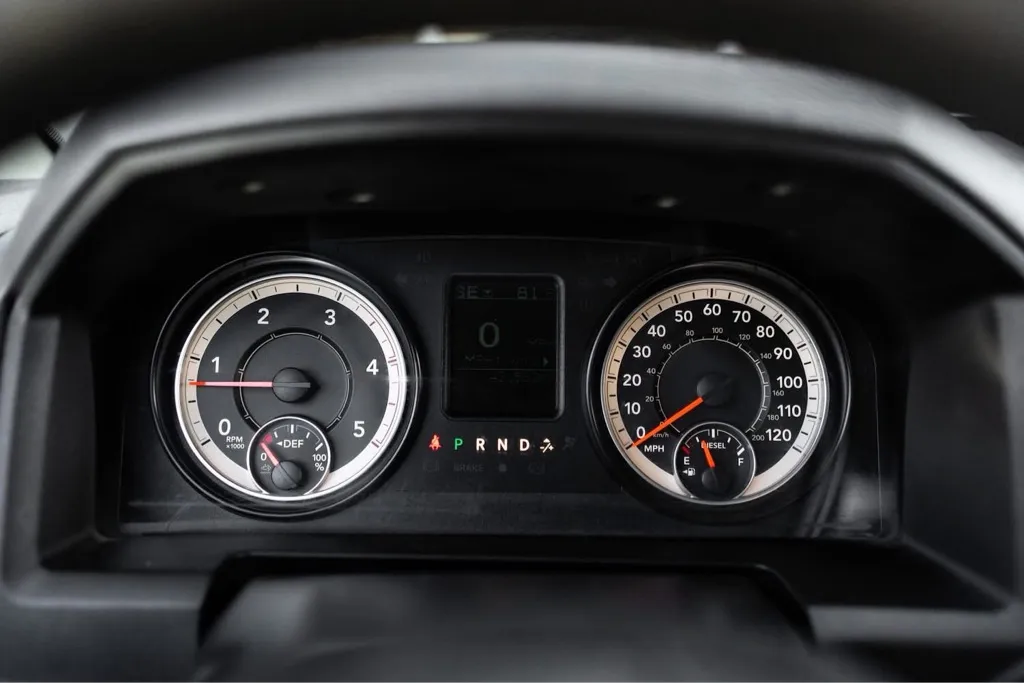 2016 RAM Ram 3500 Pickup SLT - Photo 10