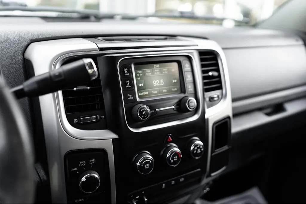 2016 RAM Ram 3500 Pickup SLT - Photo 7