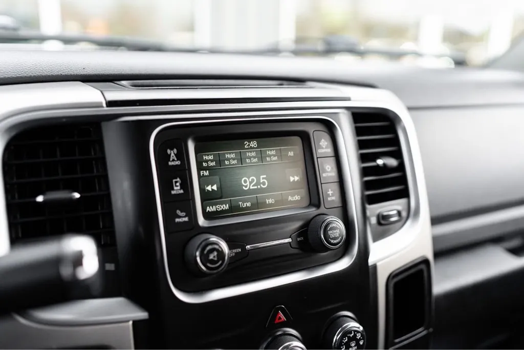 2016 RAM Ram 3500 Pickup SLT - Photo 8