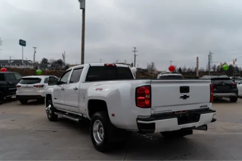 More photos of 2019 CHEVROLET SILVERADO 3500 HIGH COUNTRY at Carolina Auto Finance, NC