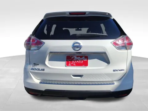 More photos of 2016 Nissan Rogue SV at Nyhus Family Sales, MN