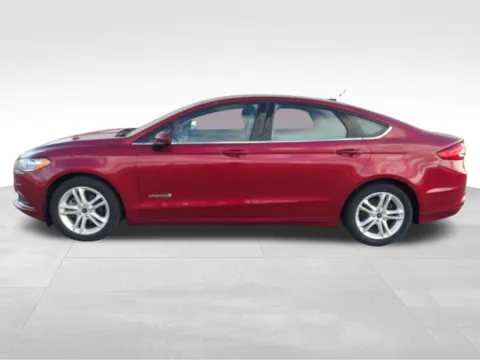 Photos of 2018 Ford Fusion Hybrid SE for sale in Perham, MN at Nyhus Family Sales