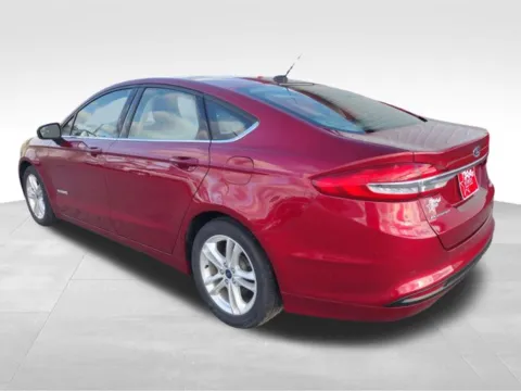 More photos of 2018 Ford Fusion Hybrid SE at Nyhus Family Sales, MN