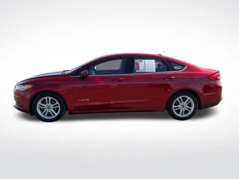 More photos of 2018 Ford Fusion Hybrid SE at Nyhus Family Sales, MN