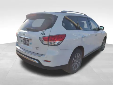 More photos of 2014 Nissan Pathfinder SV at Nyhus Family Sales, MN