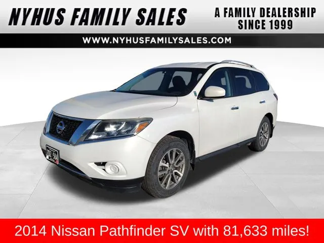 White 2014 Nissan Pathfinder SV for sale in Perham, MN