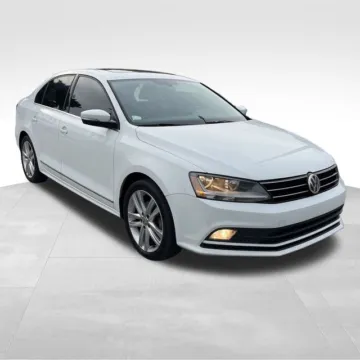 More photos of 2017 Volkswagen Jetta 1.8T SEL at Nyhus Family Sales, MN