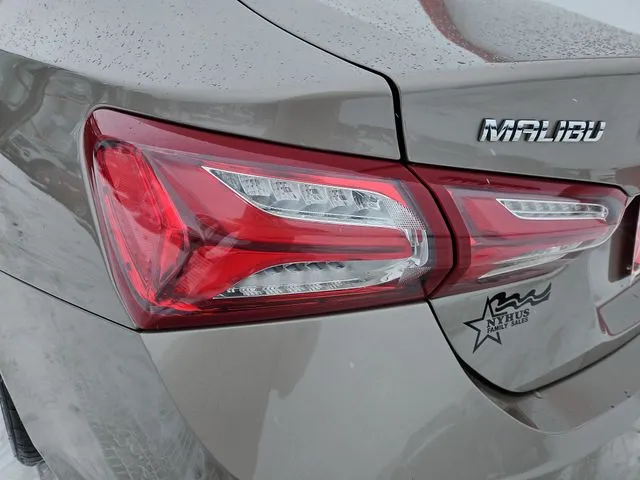 Chevrolet Malibu photo 20