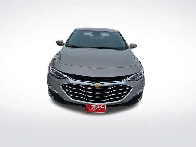 Chevrolet Malibu photo 2