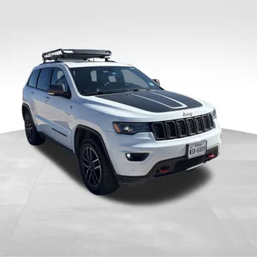 More photos of 2020 Jeep Grand Cherokee Trailhawk at Nyhus Family Sales, MN
