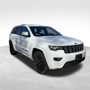 More photos of 2018 Jeep Grand Cherokee Altitude at Nyhus Family Sales, MN