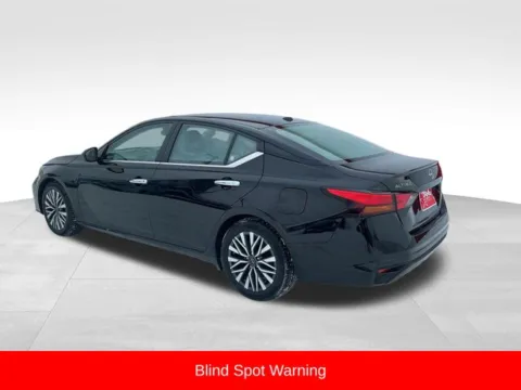 More photos of 2024 Nissan Altima 2.5 SV at Nyhus Family Sales, MN