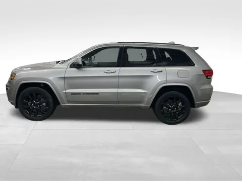 More photos of 2018 Jeep Grand Cherokee Altitude at Nyhus Family Sales, MN