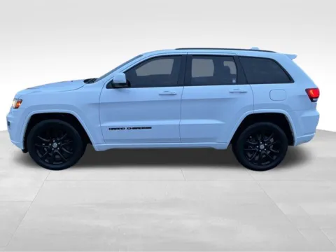 More photos of 2018 Jeep Grand Cherokee Altitude at Nyhus Family Sales, MN