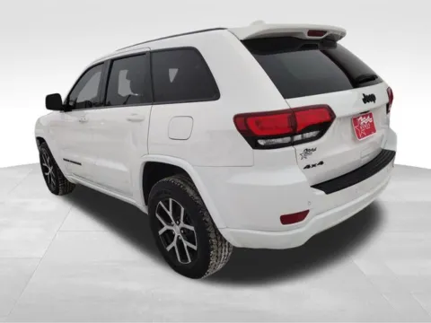 More photos of 2021 Jeep Grand Cherokee Laredo X at Nyhus Family Sales, MN