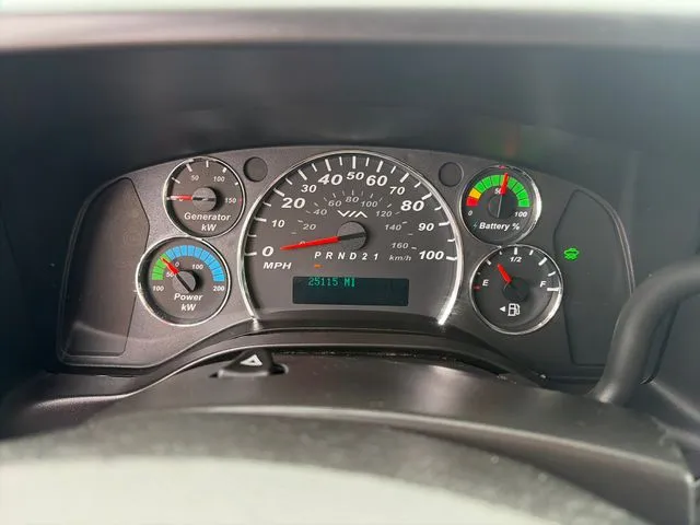 Chevrolet Express photo 28