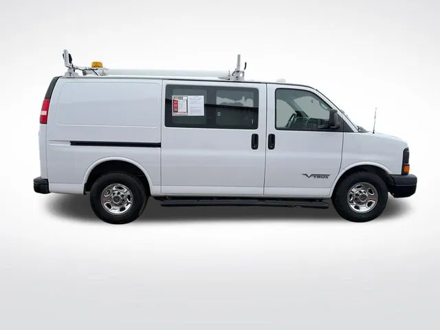 Chevrolet Express photo 8