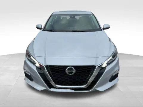 Photos of 2022 Nissan Altima 2.5 SV for sale in Perham, MN at Nyhus Family Sales