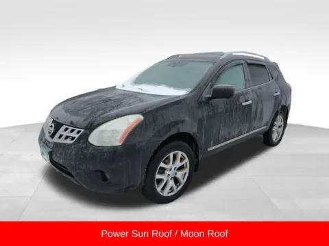 More photos of 2012 Nissan Rogue SL at Nyhus Family Sales, MN