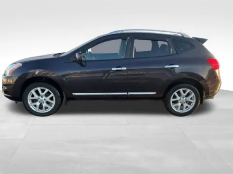 More photos of 2012 Nissan Rogue SL at Nyhus Family Sales, MN