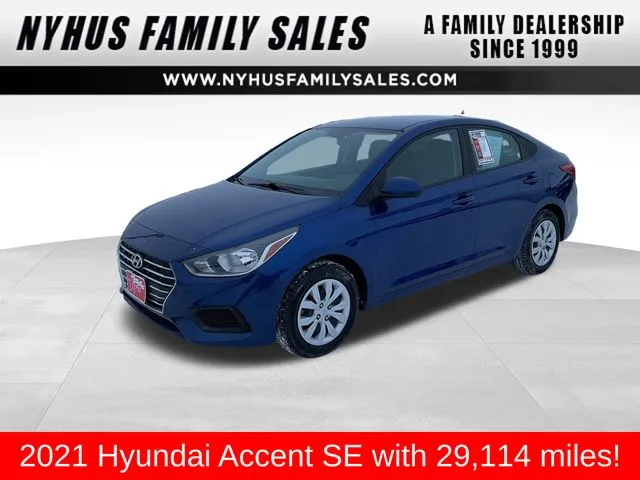 2021 Hyundai Accent SE's photo