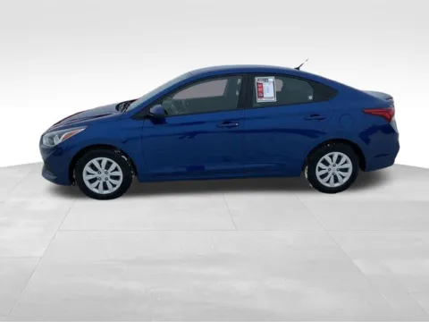 More photos of 2021 Hyundai Accent SE at Nyhus Family Sales, MN