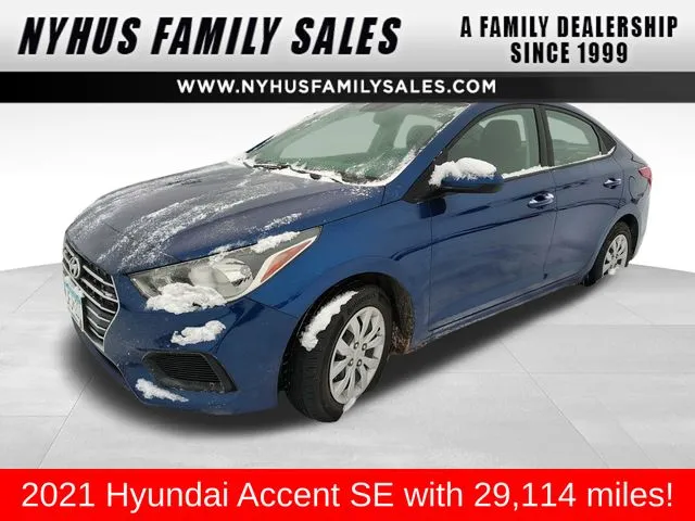 2021 Hyundai Accent SE's photo