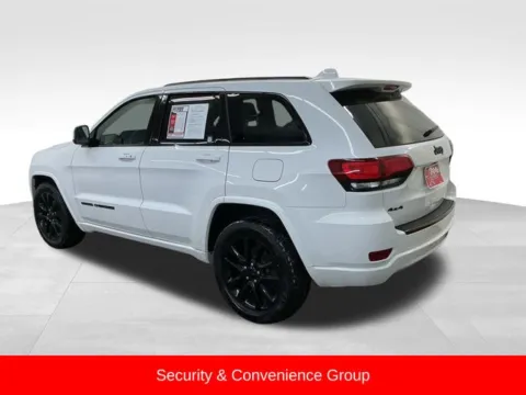 More photos of 2017 Jeep Grand Cherokee Altitude at Nyhus Family Sales, MN