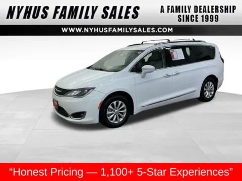 White 2018 Chrysler Pacifica Touring L Plus for sale in Perham, MN