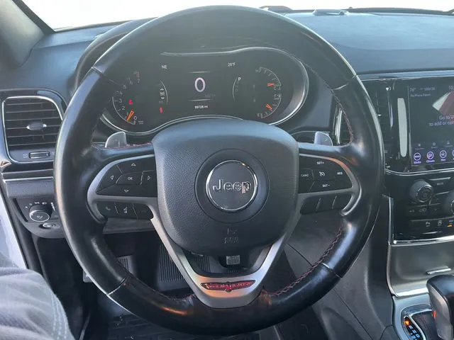 Jeep Grand Cherokee photo 29