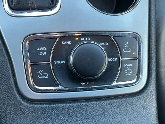 Jeep Grand Cherokee photo 58