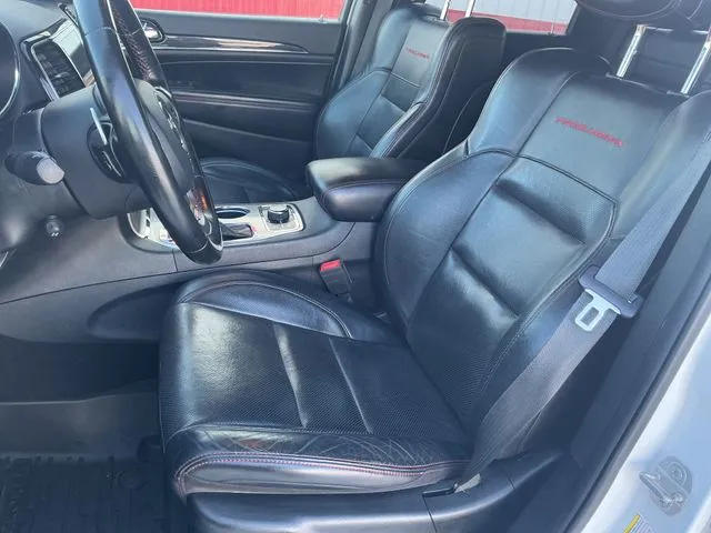 Jeep Grand Cherokee photo 38
