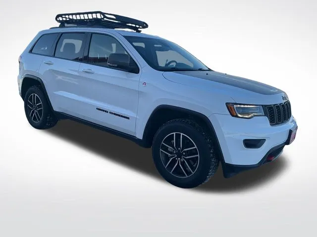 Jeep Grand Cherokee photo 11