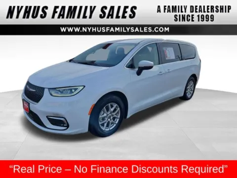 White 2023 Chrysler Pacifica Touring L for sale in Perham, MN
