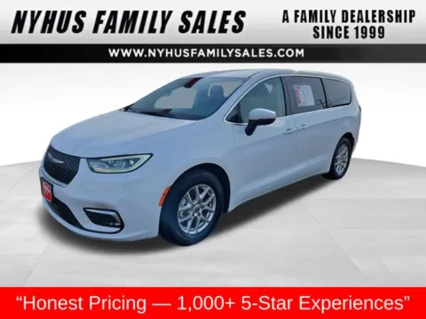 White 2023 Chrysler Pacifica Touring L for sale in Perham, MN