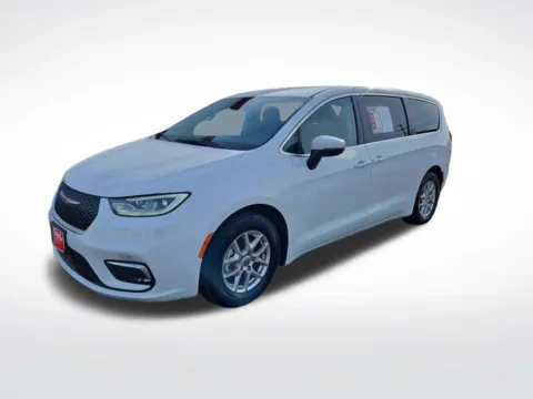 White 2023 Chrysler Pacifica Touring L for sale in Perham, MN